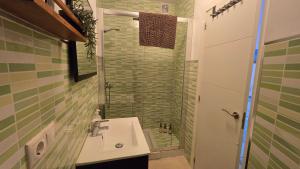 Kúpeľňa v ubytovaní Casita Lulu en Almeria + 13 fotografií