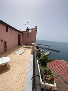 Nespecifikovaný výhled na moře nebo výhled na moře při pohledu z apartmánu