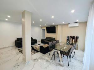 Χώρος καθιστικού στο L'Exclusif Paris Neuilly Levallois