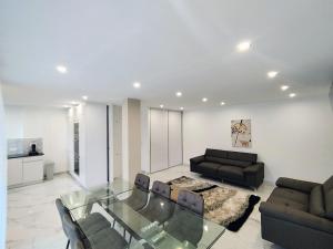 Χώρος καθιστικού στο L'Exclusif Paris Neuilly Levallois +9 φωτογραφίες
