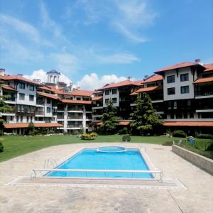 Bazén v ubytování Bansko Royal Towers apartment Star nebo v jeho okolí