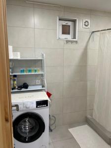 Kuchyň nebo kuchyňský kout v ubytování Two bedrooms apartment "Kitesa"