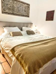Posteľ alebo postele v izbe v ubytovaní Holiday Apartment Javea, Puerto, planta baja, 2 bedr, own garden
