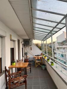 Μπαλκόνι ή βεράντα στο Maisonette in the center +7 φωτογραφίες