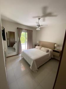 Ένα ή περισσότερα κρεβάτια σε δωμάτιο στο Miralejos II