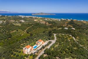 Gallery image of Olive Tree Hillside Apartment in Stalos