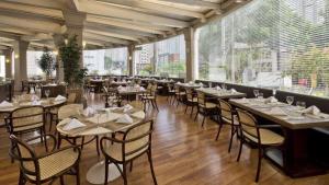 Εστιατόριο ή άλλο μέρος για φαγητό στο Hotel luxuoso Ibirapuera Moema estacionamento grátis 1810