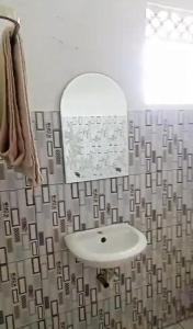 Fotografie z fotogalerie ubytování Penginapan & Homestay Ratu Pantai Geopark Ciletuh v destinaci Cikadal