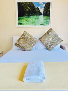 Gambar di galeri bagi Elena's Comfy Room di Taytay