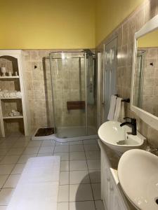 A bathroom at Seabliss Villa