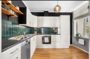 Gallery image of Colorful apartment in Trondheim