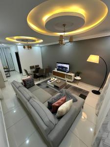Χώρος καθιστικού στο Kviar's home Douala Denver Bonamoussadi +14 φωτογραφίες