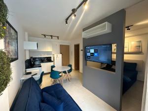 Dapur atau dapur kecil di Studio Felicittá piscina cozinha academia