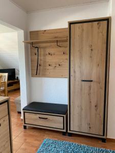 Fotografie z fotogalerie ubytování Grömitz, Stiegkamp 3, Whg 2 - große Wohnung mit Balkon, 2 SZ, Nähe Yachthafen und Strand, inkl WLAN v destinaci Grömitz