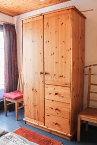 Fotografie z fotogalerie ubytování Grömitz, Stiegkamp 3, Whg 2 - große Wohnung mit Balkon, 2 SZ, Nähe Yachthafen und Strand, inkl WLAN v destinaci Grömitz