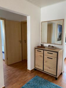 Fotografie z fotogalerie ubytování Grömitz, Stiegkamp 3, Whg 2 - große Wohnung mit Balkon, 2 SZ, Nähe Yachthafen und Strand, inkl WLAN v destinaci Grömitz