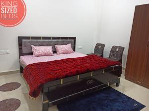 Postel nebo postele na pokoji v ubytování Flat in Prayagraj