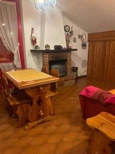 Фотография из галереи appartamento CERRETO LAGHI в городе Черрето-Лаги