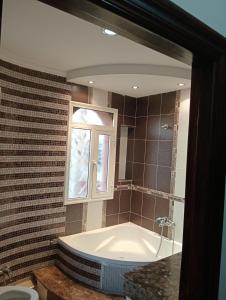 Ένα μπάνιο στο Beautiful villa Near the beach +3 φωτογραφίες