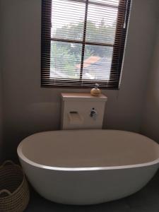 Sawitri Anandhita Luxury Villas的一间浴室
