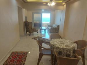Fotografie z fotogalerie ubytování شقه كلها علي البحر غرفتين نوم و 2 حمام v destinaci Alexandria