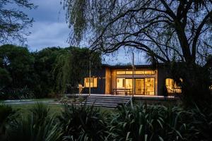 Taman di luar Haumako - Mangawhai Heads Holiday Home