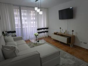 Gallery image of Apartaments Mukarram in Santiago