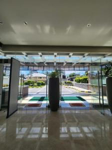 Πισίνα στο ή κοντά στο 3 Bedroom Condo Unit with FREE vehicle at The Padgett Suites