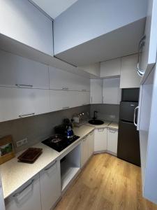 Kuchyň nebo kuchyňský kout v ubytování 3 комнатная квартира в Андижане