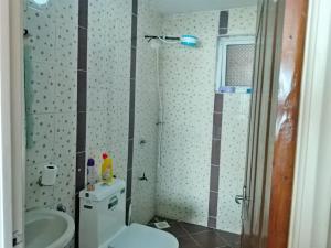 Koupelna v ubytování Ram appointment