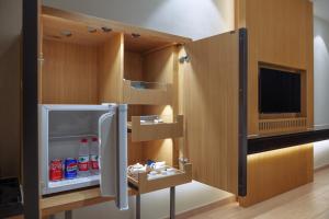 The Boutique Hotel with Authentic Antique Collection & Suzhou Garden客房内的一张或多张床位