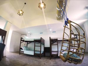 Postel nebo postele na pokoji v ubytování Full Moon Hostel