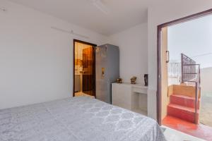 صورة لـ 1 BR Stay enclosing the mountains Nivriti Cottage في Bhikia Sain