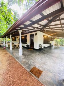 Fotografie z fotogalerie ubytování Tree Shadows Villa v destinaci Weligama + 4 fotografie