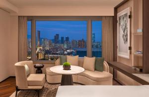 Area soggiorno di The Ritz-Carlton, Shenzhen