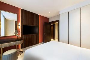 Doubletree By Hilton Amman Hotel & Residences客房内的一张或多张床位