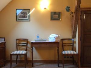 Fotografie z fotogalerie ubytování Manoir de Pommery v destinaci Sixt-sur-Aff