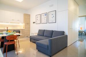 Posezení v ubytování Spacious accommodation with fast Wi-Fi and private terrace