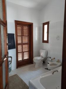 Ένα μπάνιο στο Villa Magnolia +21 φωτογραφίες