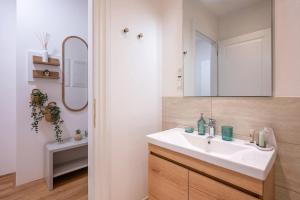 Kúpeľňa v ubytovaní Apartment Luxe - with Aircondition! + 15 fotografií