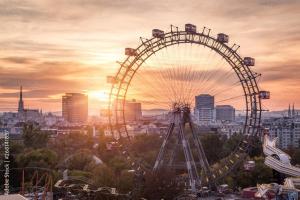 Pohľad na východ alebo západ slnka z apartmánu alebo blízkeho okolia
