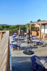 Balkon lub taras w obiekcie Camping les lodges du lagon