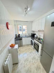 Kuchyňa alebo kuchynka v ubytovaní Apartamento Costa Brava 22