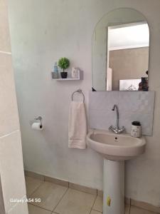 Gambar di galeri bagi Remedis Corner di Klerksdorp