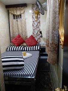 Giường trong phòng chung tại Ranjeet Guest house