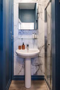 Koupelna v ubytování Vane Lookout