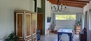 Μια τηλεόραση ή/και κέντρο ψυχαγωγίας στο Casa en las sierras