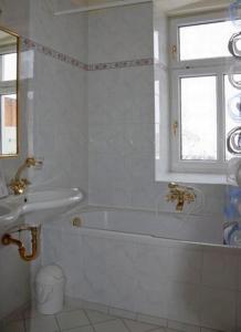 Koupelna v ubytování Apartment Grattschlössl