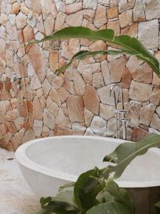 Ένα μπάνιο στο Villa ZEN - Private Pool Near Fisherman