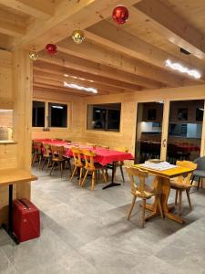 Restaurace v ubytování Agritourisme de Montagnier